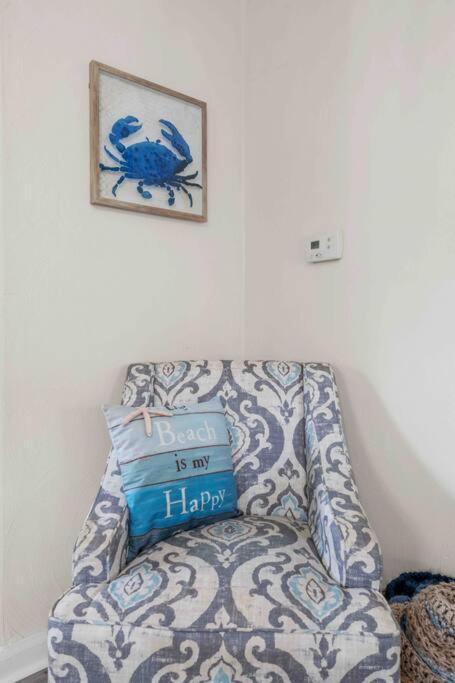 Beach Bungalow - 1 Block To Beach - Pets Welcome! Норфолк Экстерьер фото